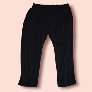 Avenue NWT Pull on Black pants size 18/20